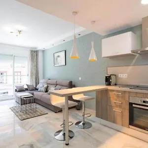 Supreme Centre & Parking Apartment